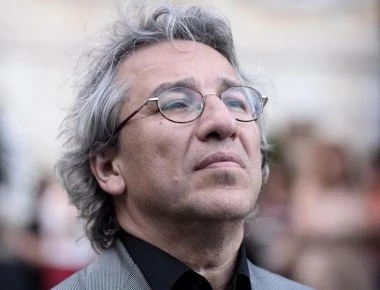 Το Ανώτατο Δικαστήριο της Τουρκίας ζήτησε ποινή 20 ετών για τον δημοσιογράφο Τζαν Ντουντάρ